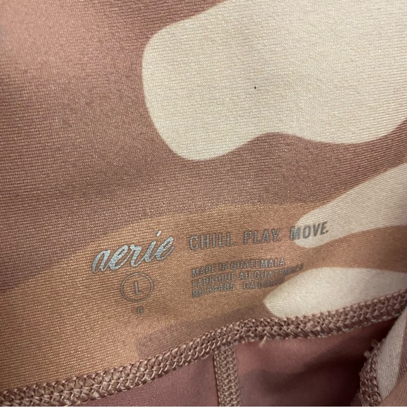 Aerie Tan Camo Biker Shorts Large - Picture 4 of 4